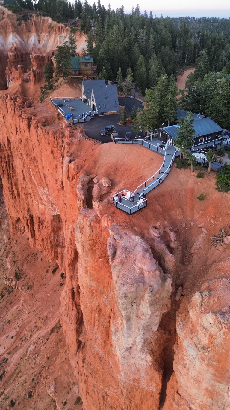 Top 10 Cozy Cabins for a Fall Getaway in Southern Utah