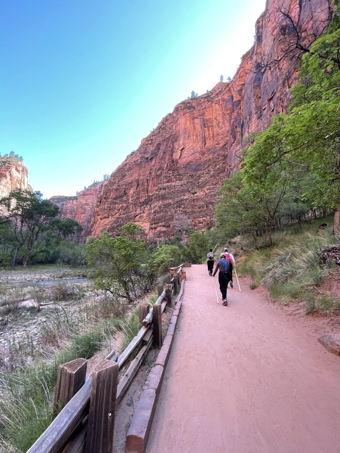 Hiking Trails in Southern Utah to Explore This Spring